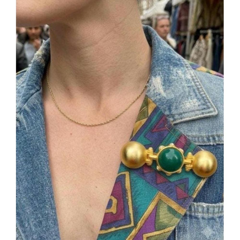Vintage 90s Chunky Brushed Gold Bar Pin Green Cabochon Faux Pearl Accent